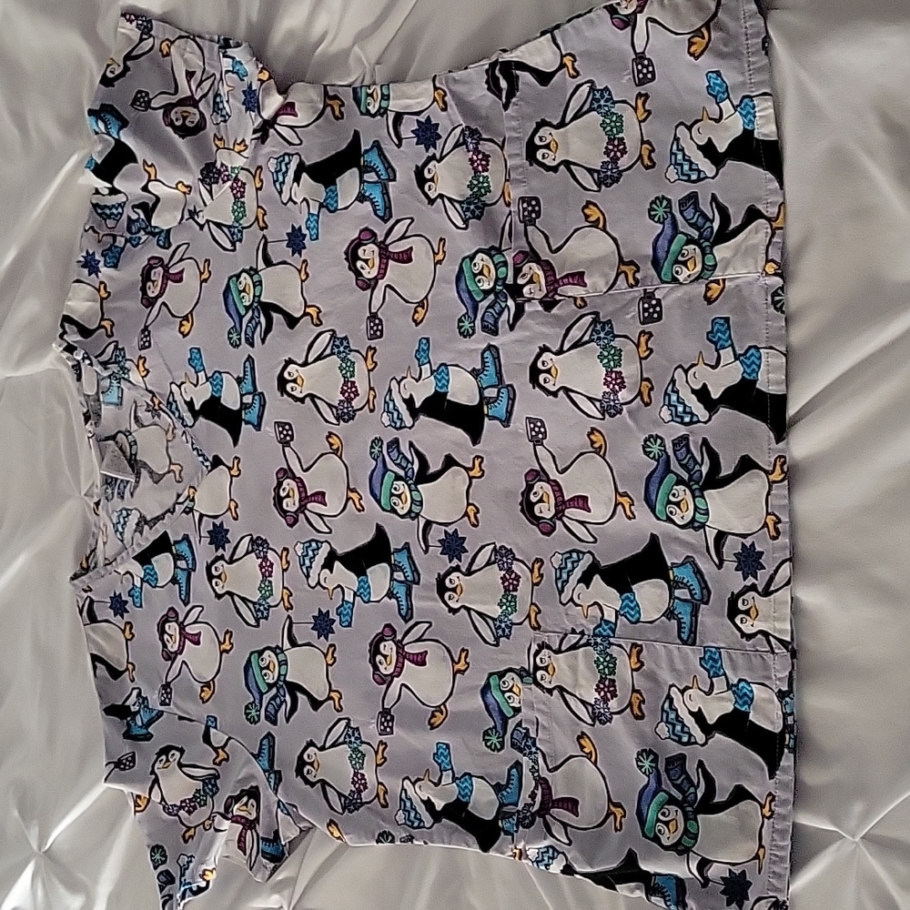Scrubstar women's scrub top. Size L.
